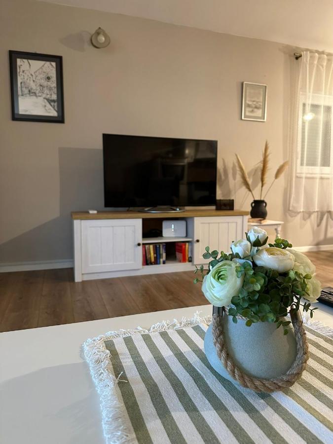 Apartman Lusy Tribunj  Exterior photo