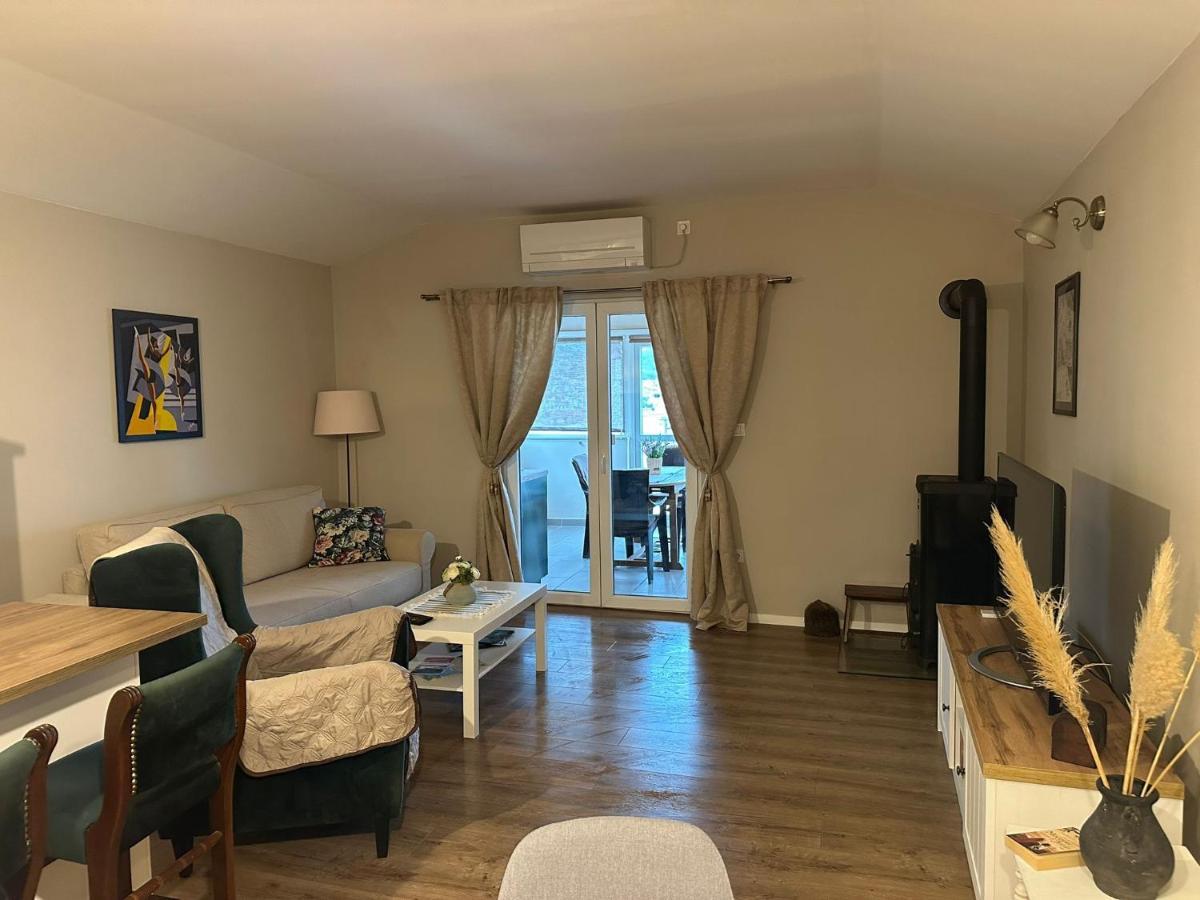 Apartman Lusy Tribunj  Exterior photo
